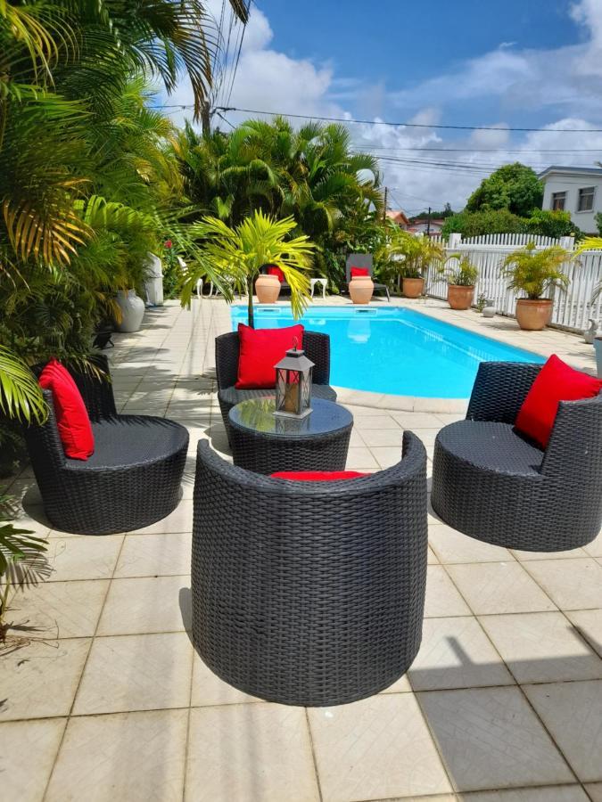 Апартаменты Coquet F2 Climatise Avec Piscine Au Lamentin Ламантен Экстерьер фото